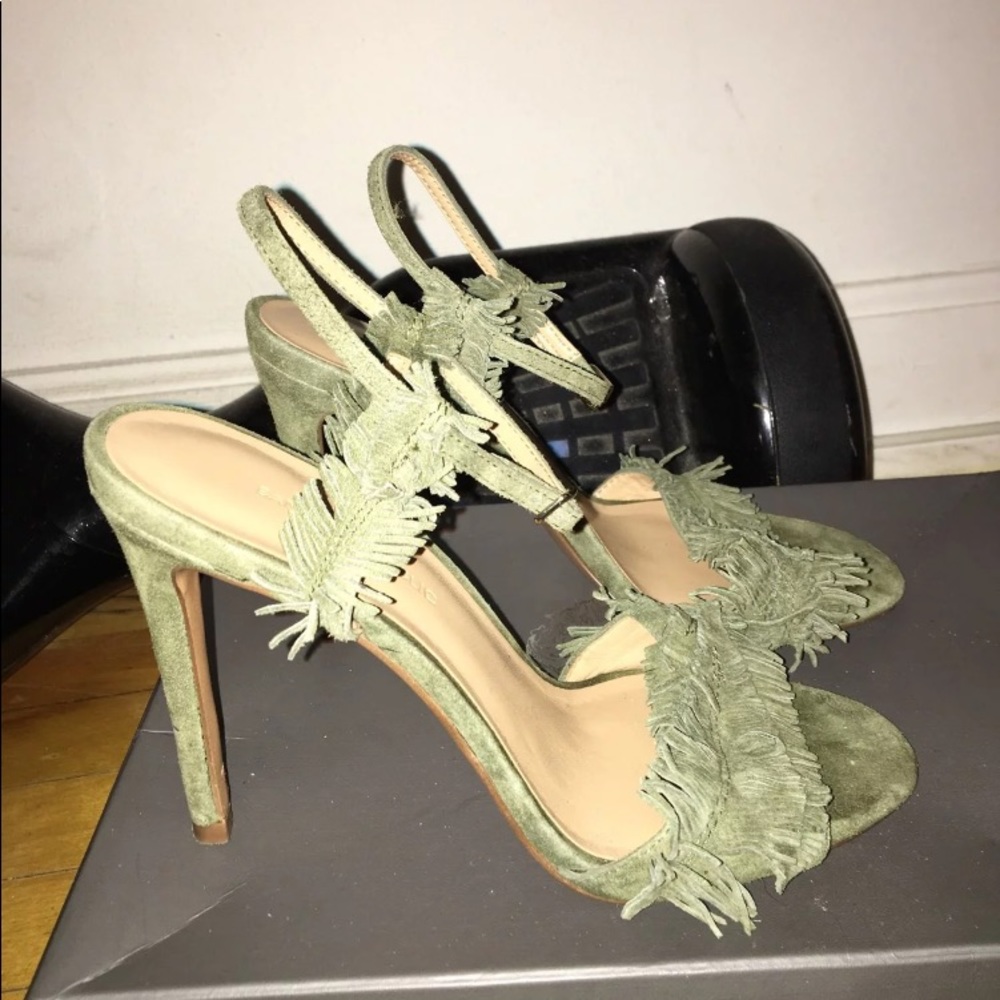 Banana republic sandals